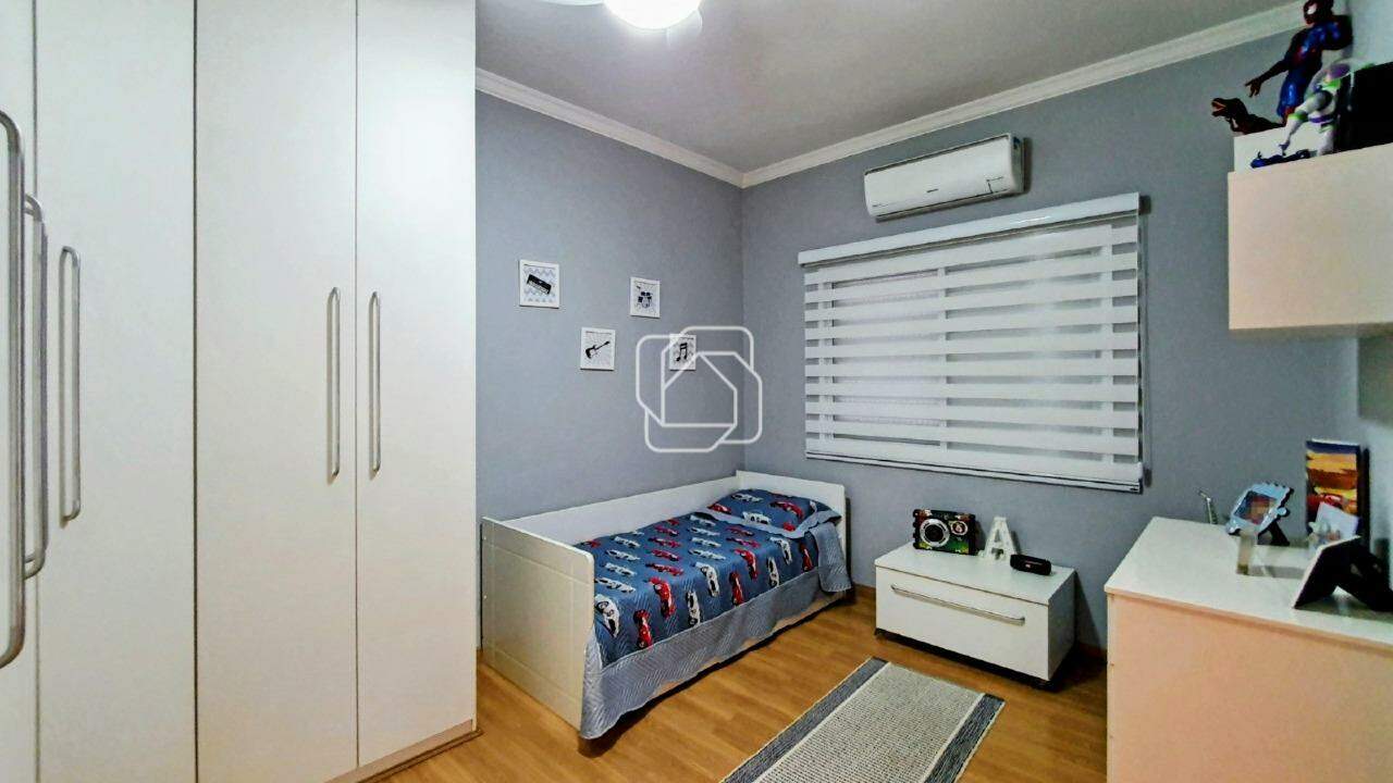 Casa de Condomínio para aluguel em Itu - SP - Condomínio Parque do Varvito: Suíte
