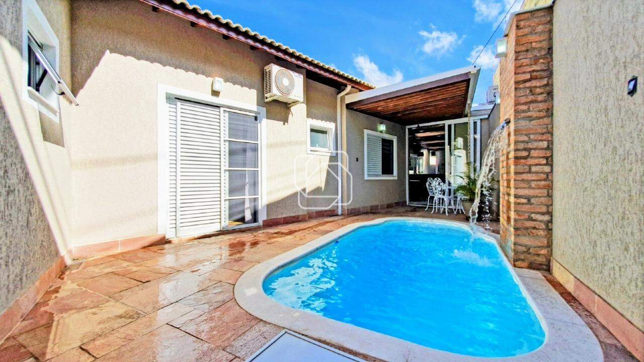 Casa de Condomínio para aluguel em Itu - SP - Condomínio Parque do Varvito: Piscina