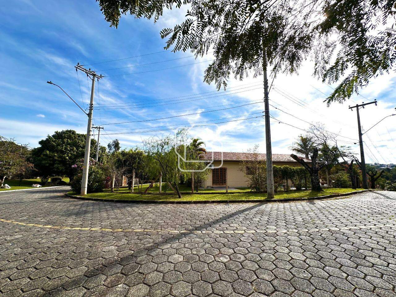 Casa de Condomínio à venda em Itu - SP - Chácara Flora: 