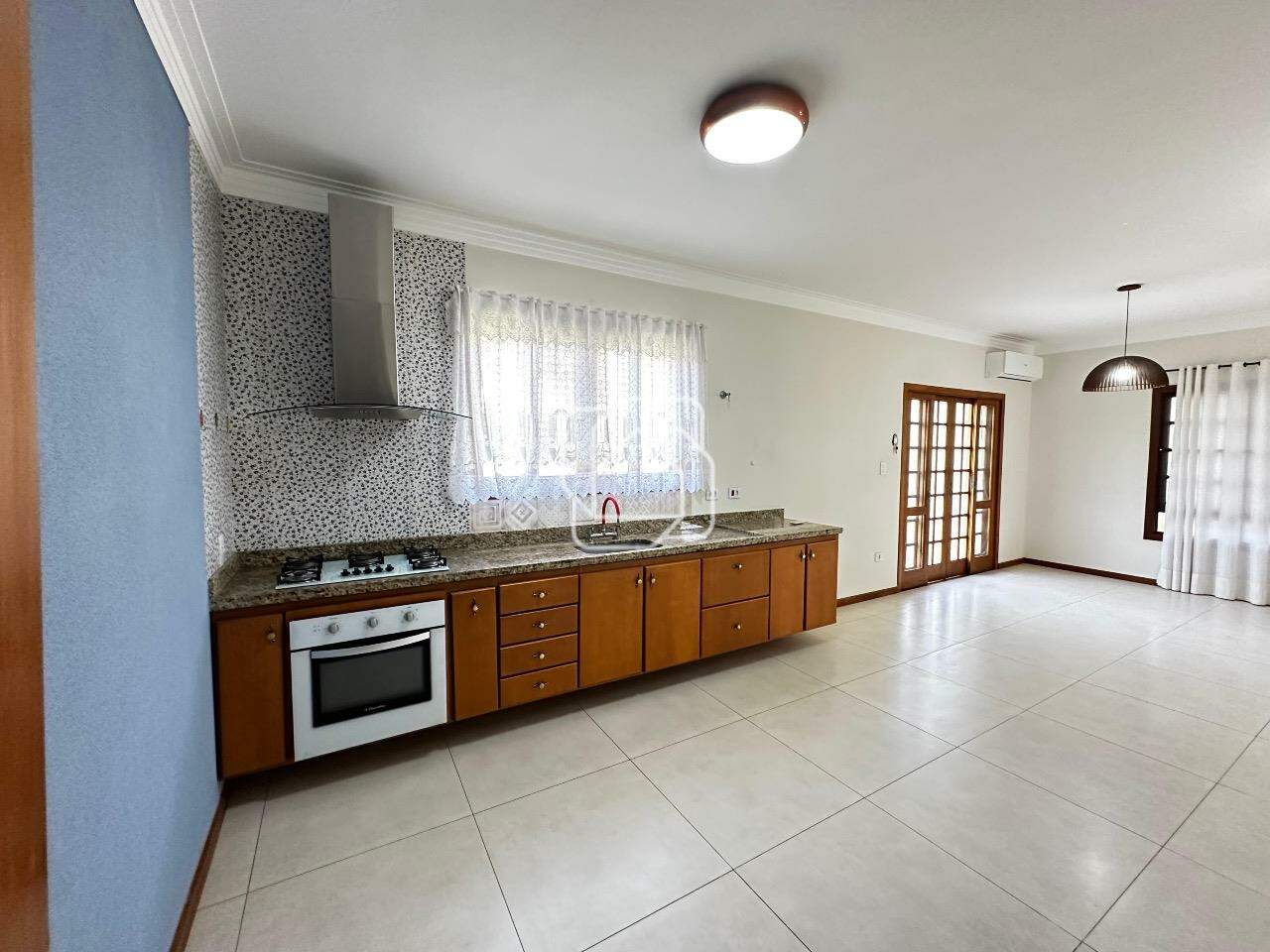 Casa de Condomínio à venda em Itu - SP - Chácara Flora: 