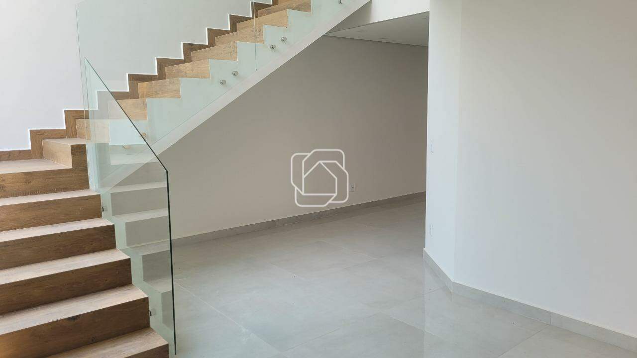 Casa de Condomínio à venda em Indaiatuba - SP - Jardim Residencial Alto de Itaici: Sala de estar