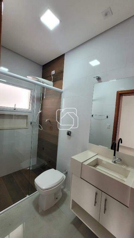 Casa de Condomínio à venda em Indaiatuba - SP - Jardim Residencial Alto de Itaici: Banheiro