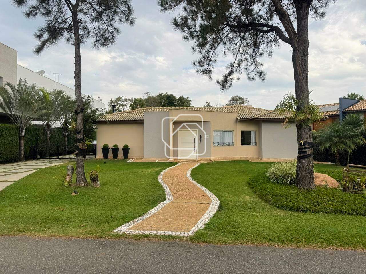 Casa de Condomínio à venda em Salto - SP - Condomínio Monte Belo: