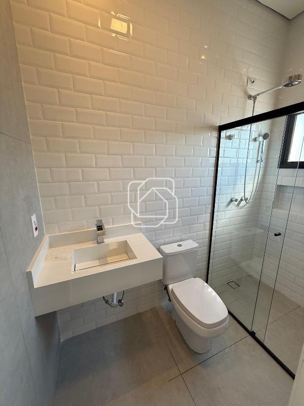 Casa de Condomínio para aluguel em Itu - SP - Alphaville Castelo Itu: Banheiro suíte