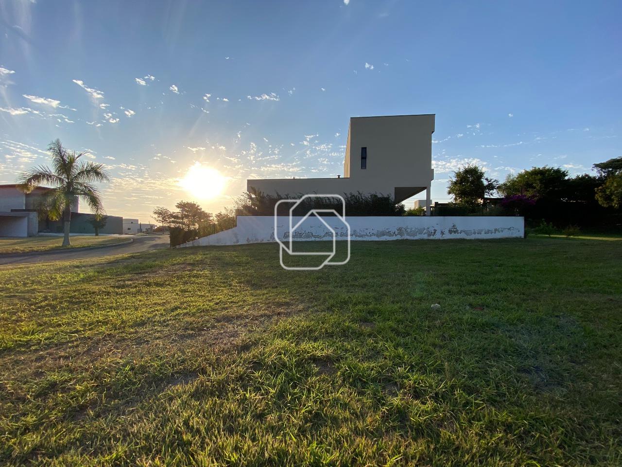 Terreno à venda em Itu - SP - Condomínio Villas do Golfe:
