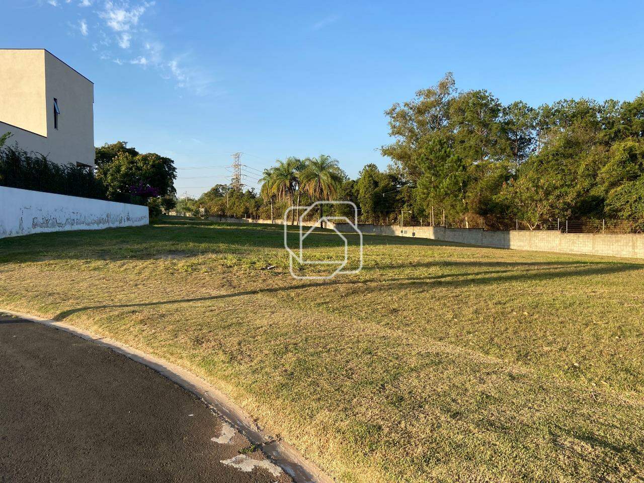 Terreno à venda em Itu - SP - Condomínio Villas do Golfe: