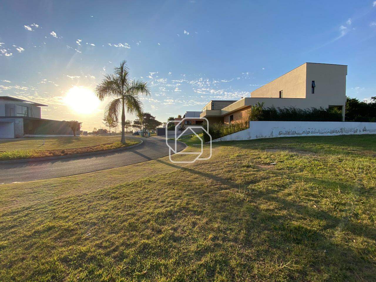 Terreno à venda em Itu - SP - Condomínio Villas do Golfe: 