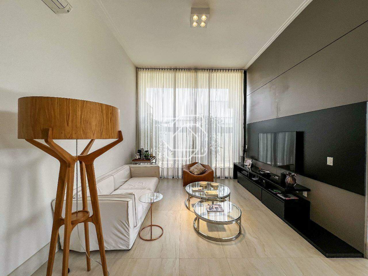 Casa de Condomínio para aluguel em Itu - SP - Condomínio Villas do Golfe: Sala de estar