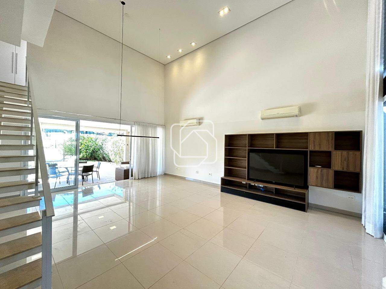 Casa de Condomínio para aluguel em Itu - SP - Condomínio Villas do Golfe: 