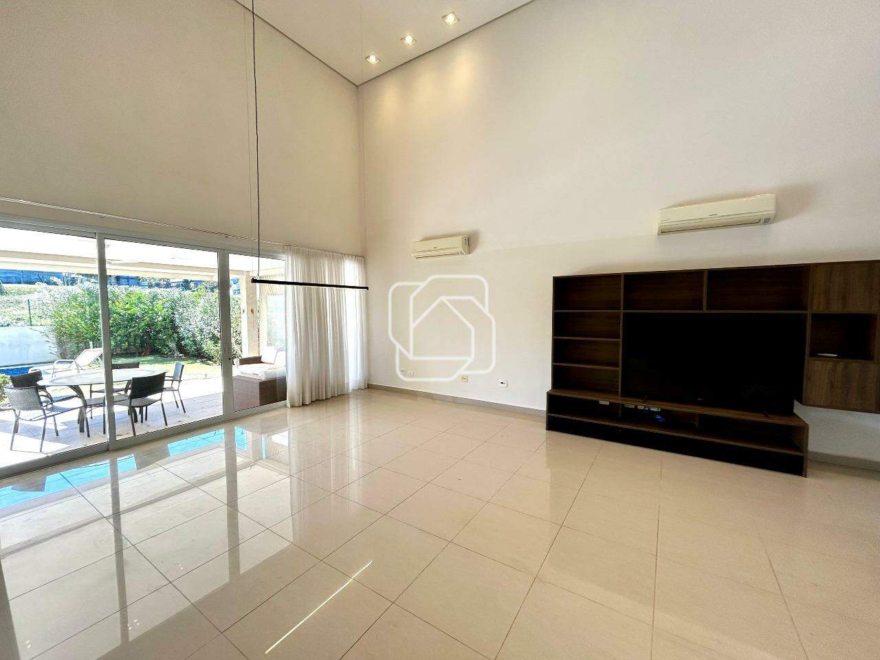 Casa de Condomínio para aluguel em Itu - SP - Condomínio Villas do Golfe: 