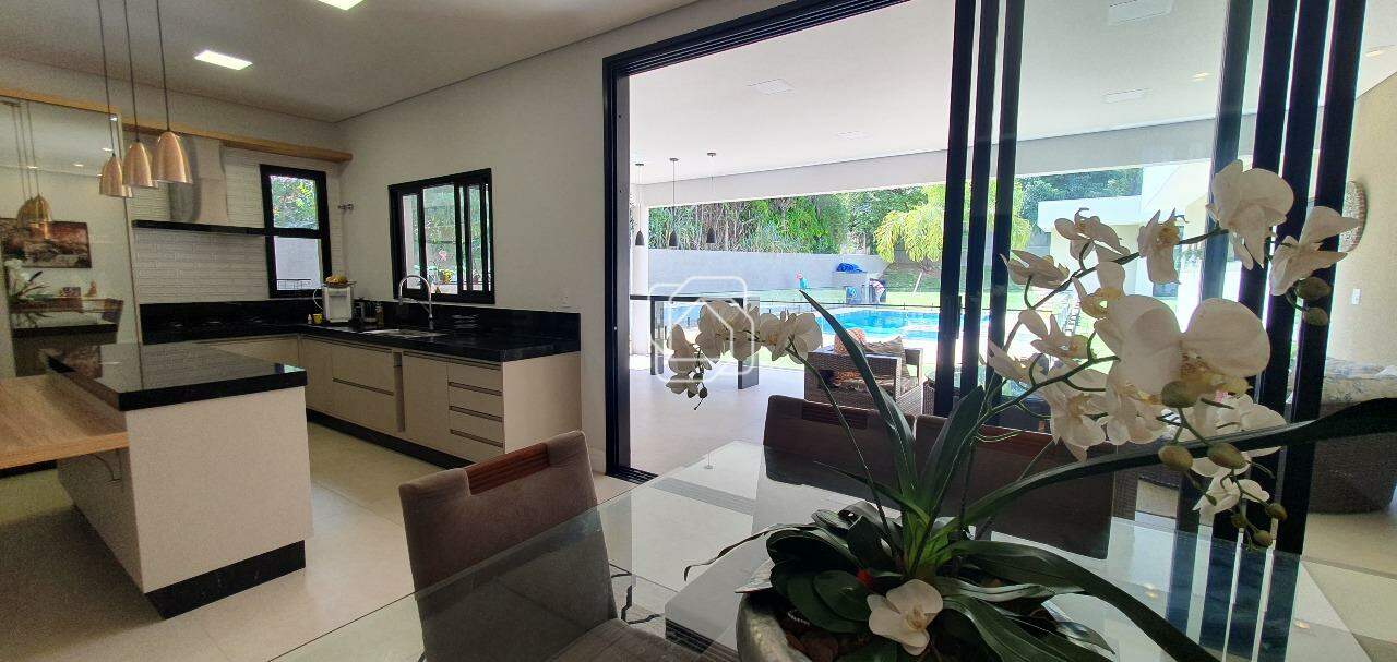 Casa de Condomínio à venda em Indaiatuba - SP - Terras de Itaici: Sala de jantar