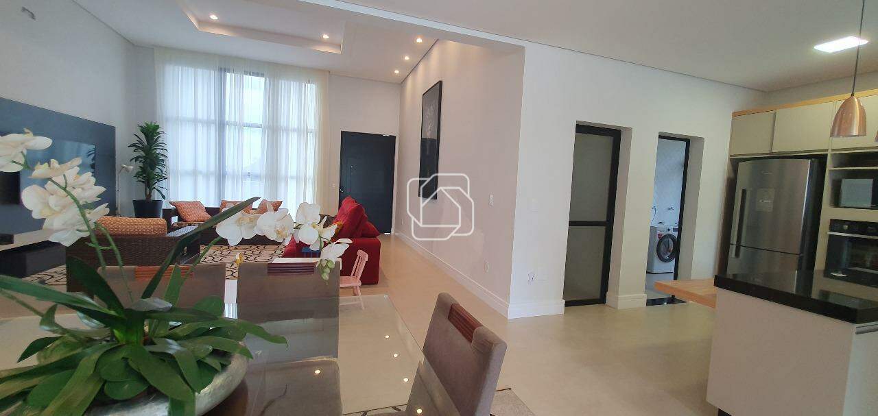 Casa de Condomínio à venda em Indaiatuba - SP - Terras de Itaici: Sala de jantar