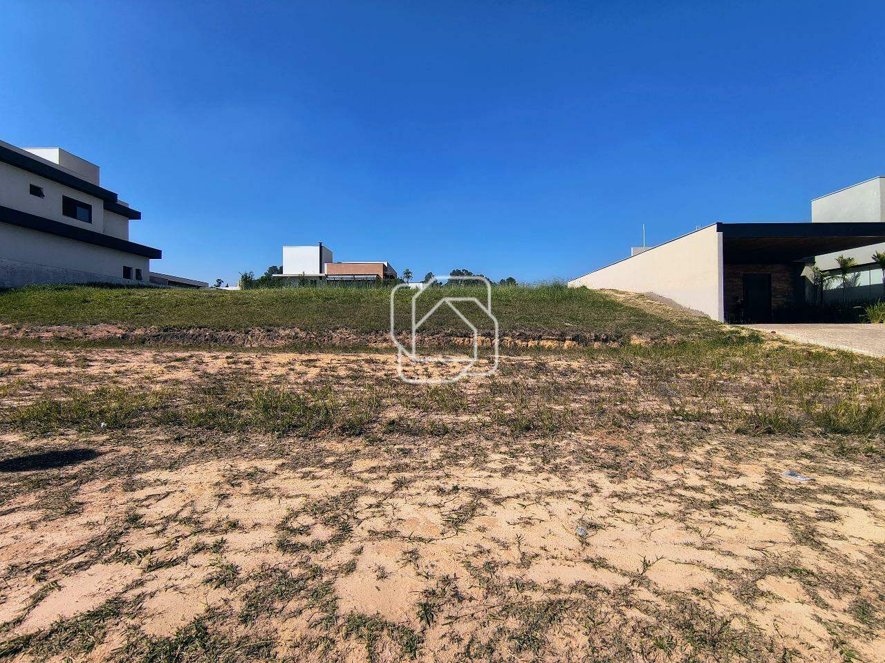 Terreno à venda em Itu - SP - Condomínio Villas do Golfe: 
