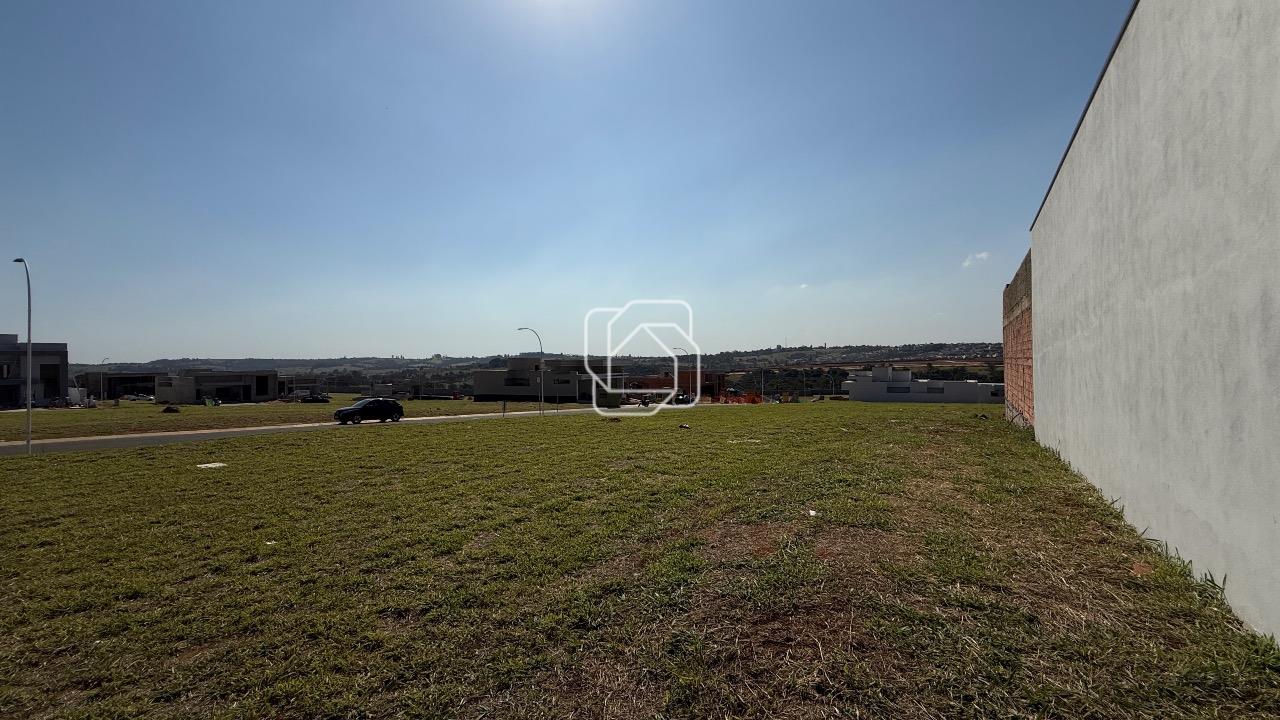 Terreno à venda em Indaiatuba - SP - Jardim Residencial Dona Maria Cândida: Visão geral do terreno