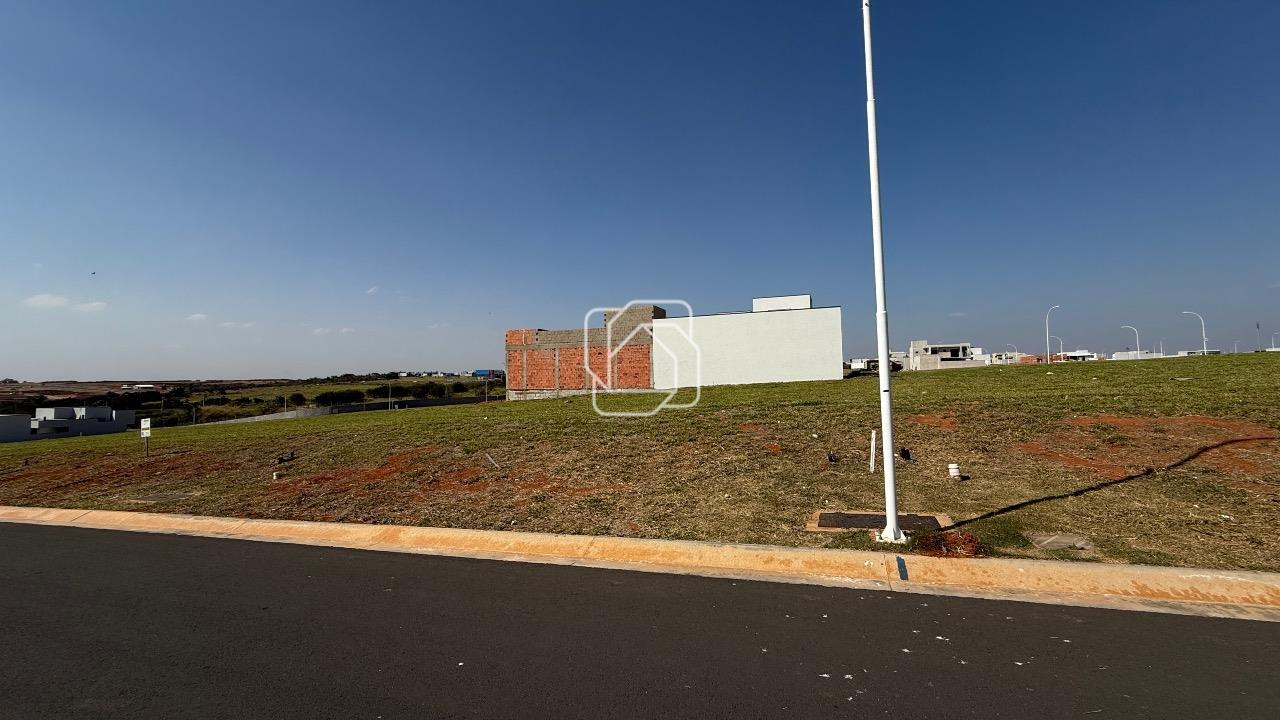 Terreno à venda em Indaiatuba - SP - Jardim Residencial Dona Maria Cândida: Visão geral do terreno