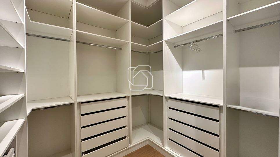 Casa de Condomínio à venda em Indaiatuba - SP - Jardim Quintas da Terracota: Closet
