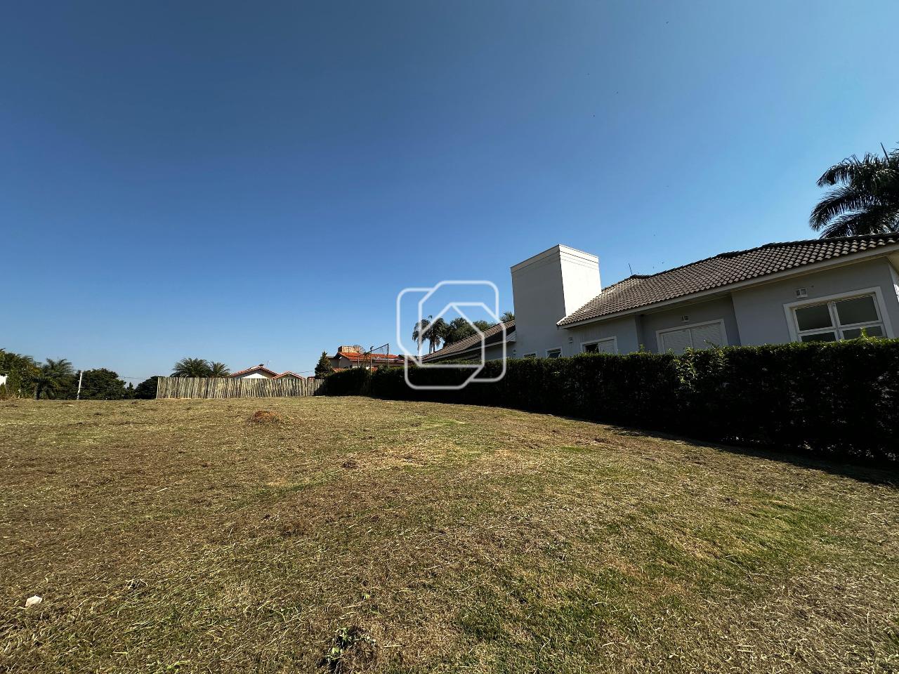 Terreno à venda em Itu - SP - Condomínio Campos de Santo Antônio: 
