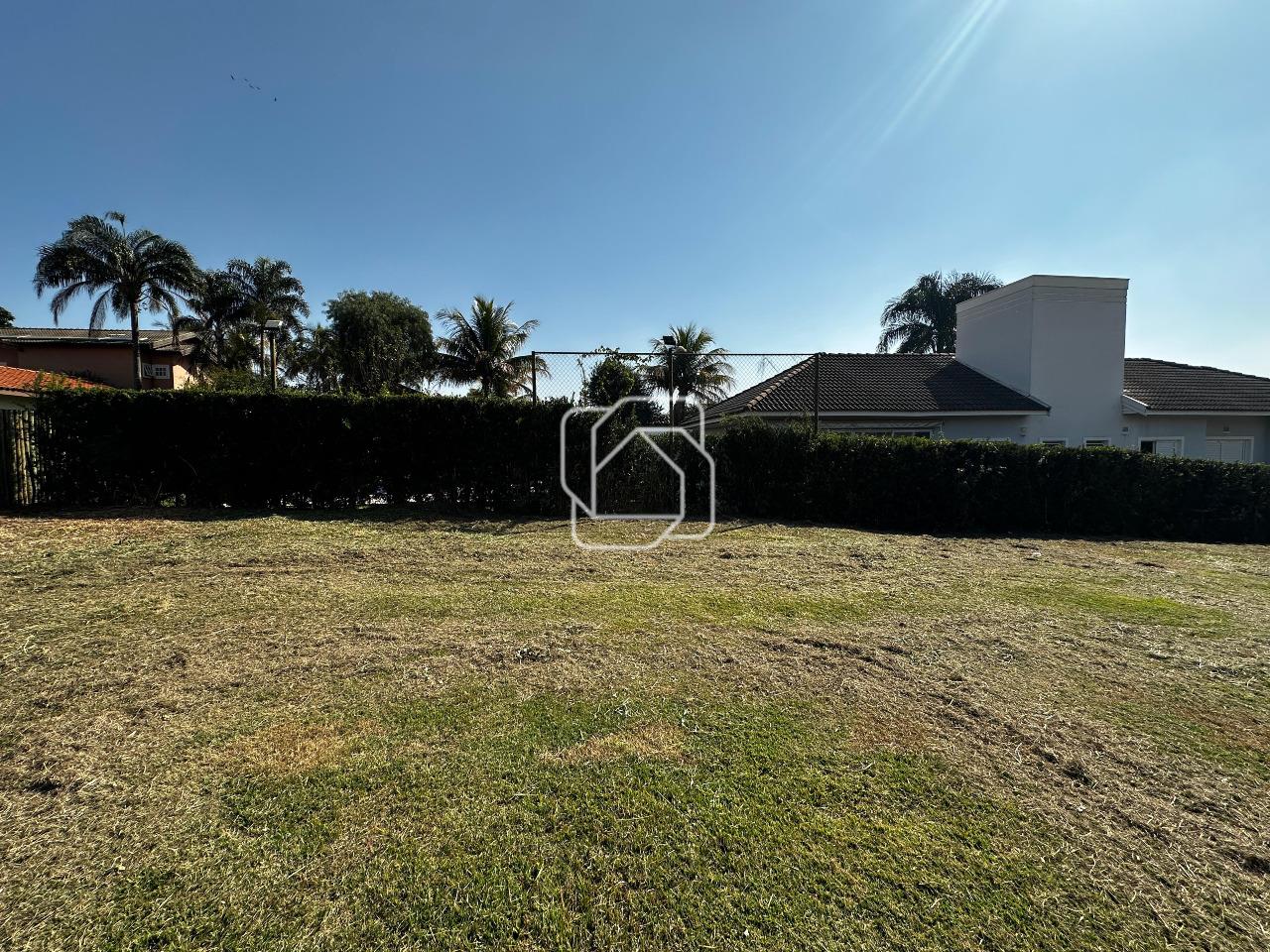 Terreno à venda em Itu - SP - Condomínio Campos de Santo Antônio: 