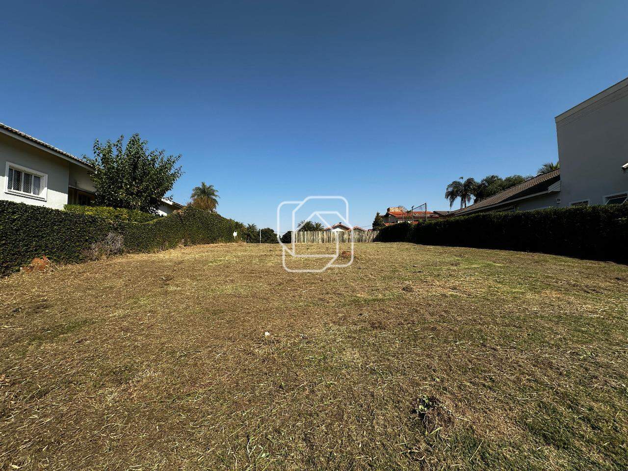 Terreno à venda em Itu - SP - Condomínio Campos de Santo Antônio: 