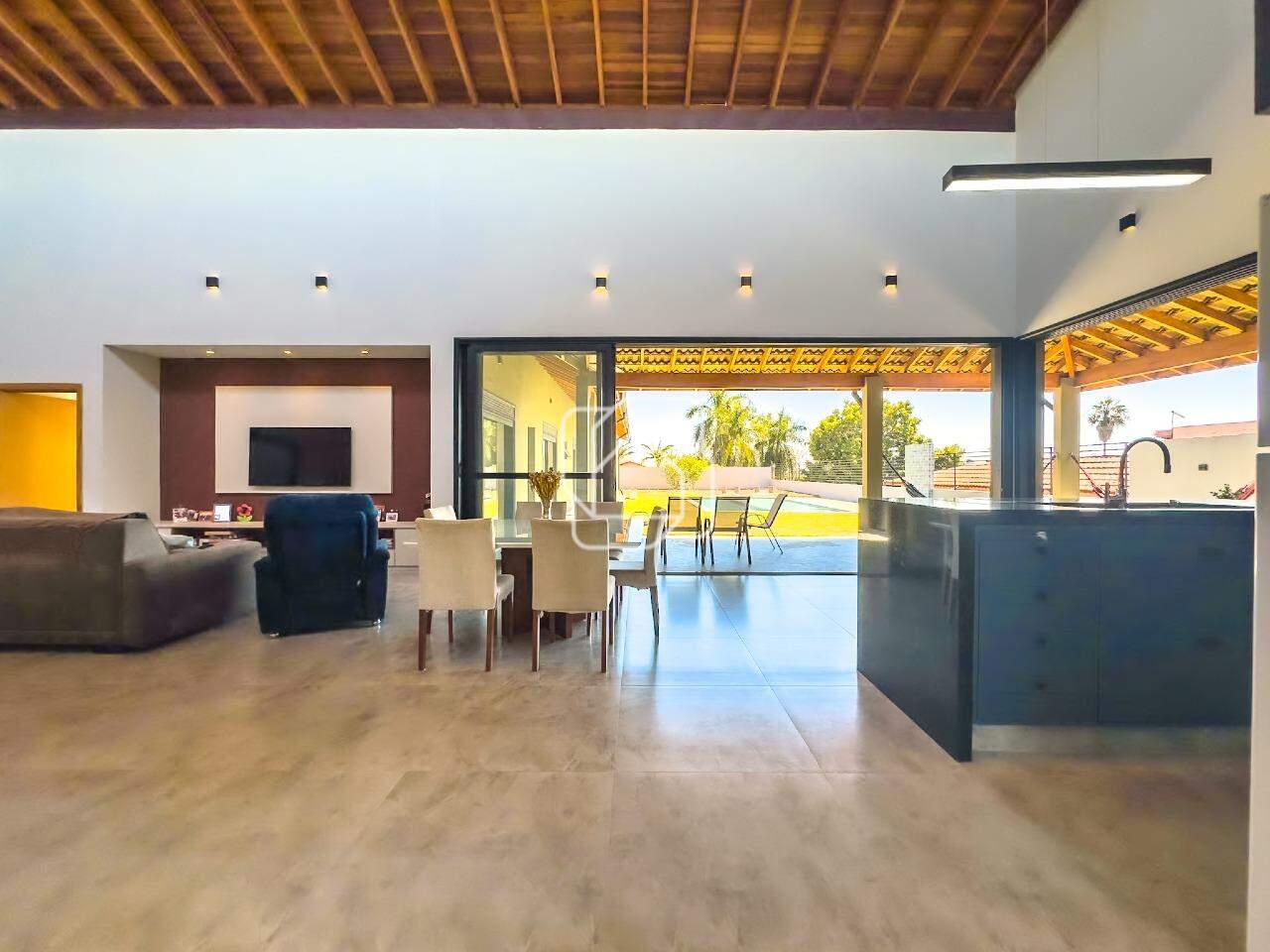 Casa de Condomínio à venda em Indaiatuba - SP - Terras de Itaici: Ambientes integrados