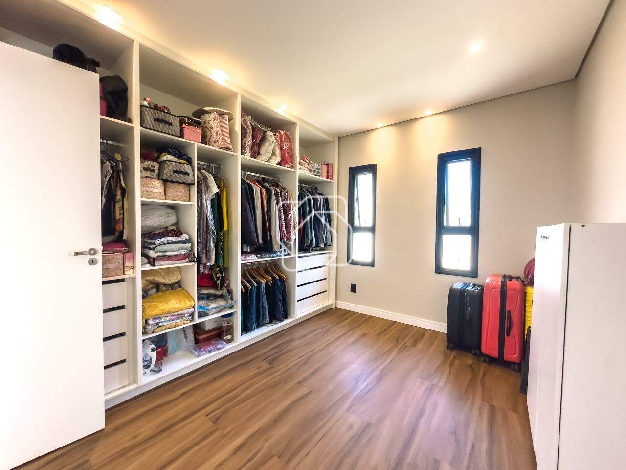 Casa de Condomínio à venda em Indaiatuba - SP - Terras de Itaici: Closet
