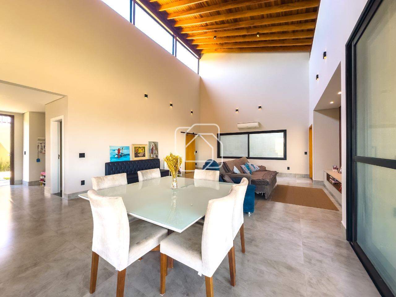 Casa de Condomínio à venda em Indaiatuba - SP - Terras de Itaici: Sala de jantar