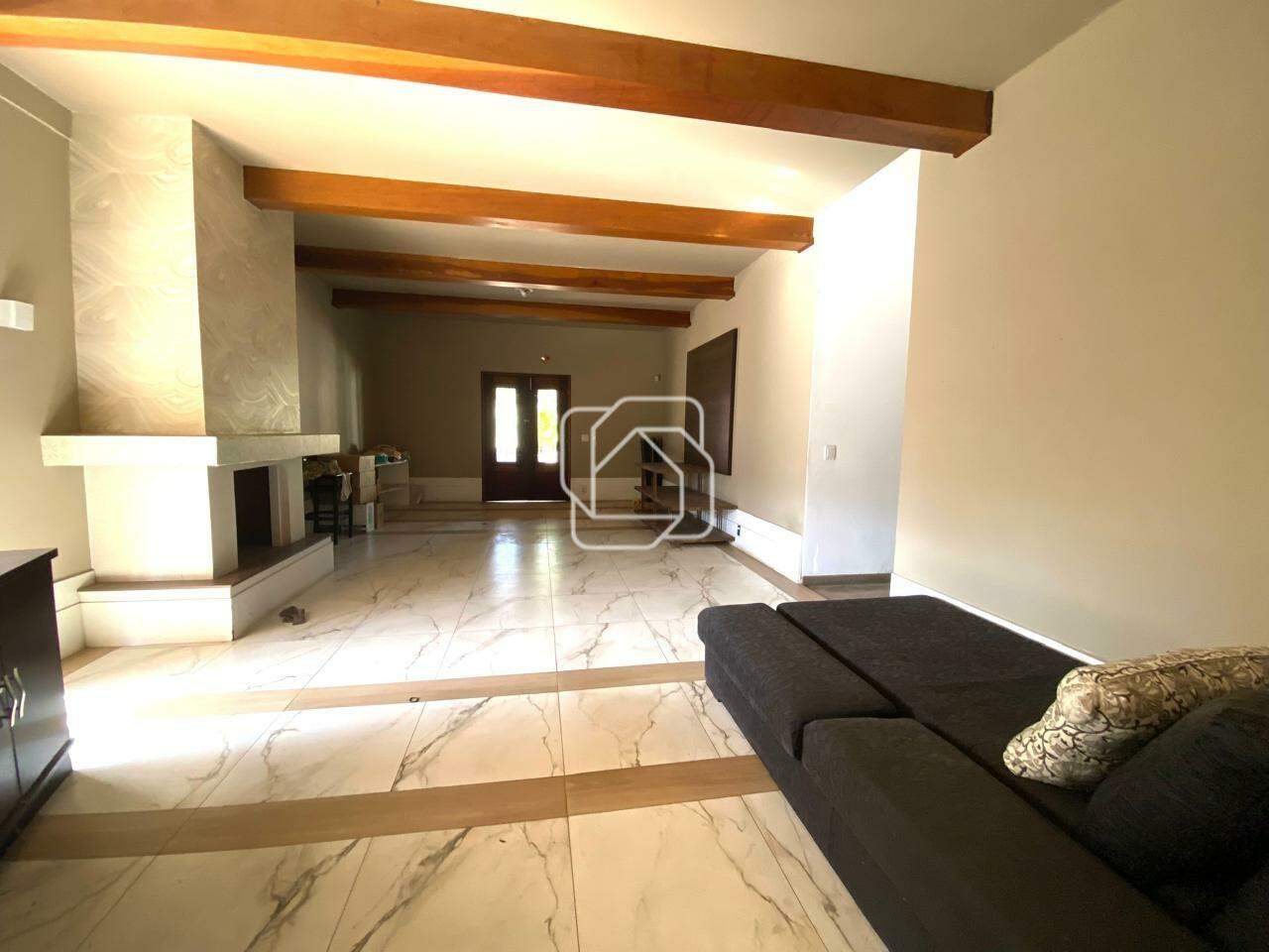 Casa para aluguel em Indaiatuba - SP - Itaici: Sala ampla