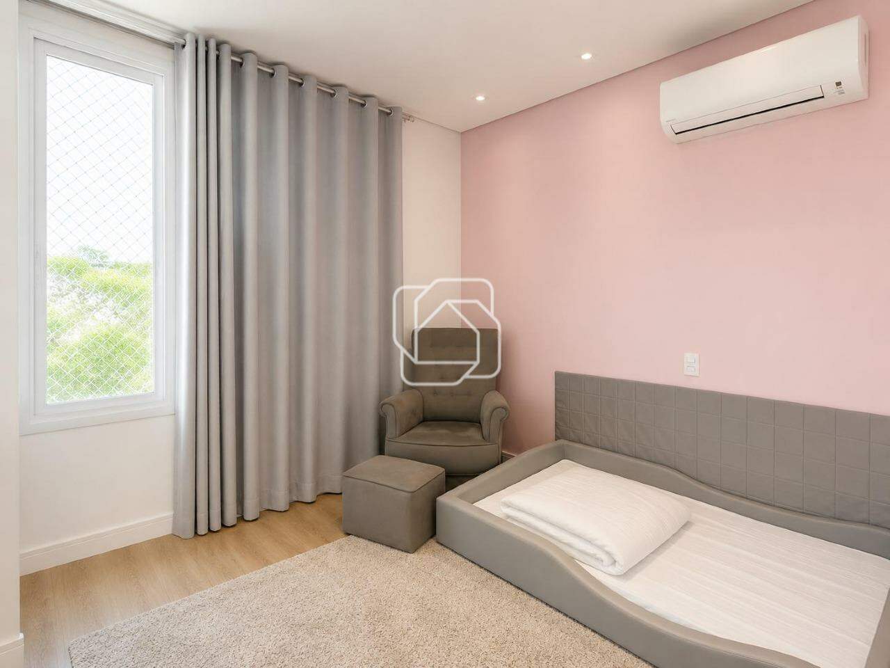 Casa à venda em Itu - SP - Condomínio Gardenville: