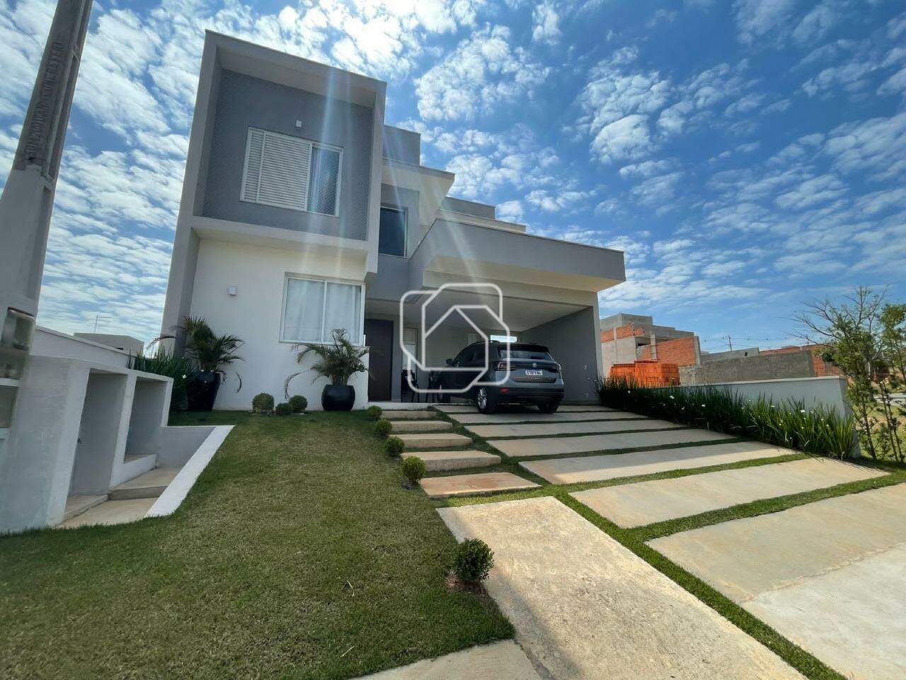 Casa de Condomínio à venda em Itu - SP - Condomínio Gardenville: Fachada