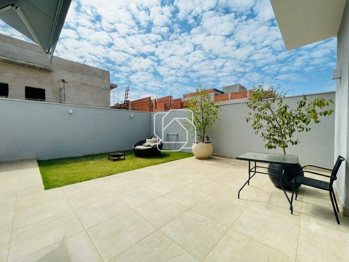 Casa à venda em Itu - SP - Condomínio Gardenville: