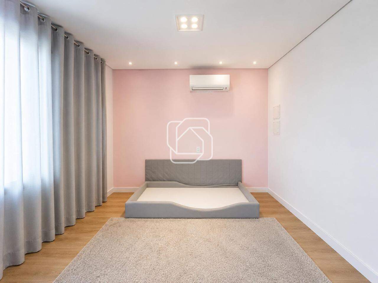 Casa à venda em Itu - SP - Condomínio Gardenville: