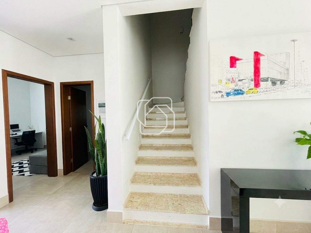 Casa à venda em Itu - SP - Condomínio Gardenville:
