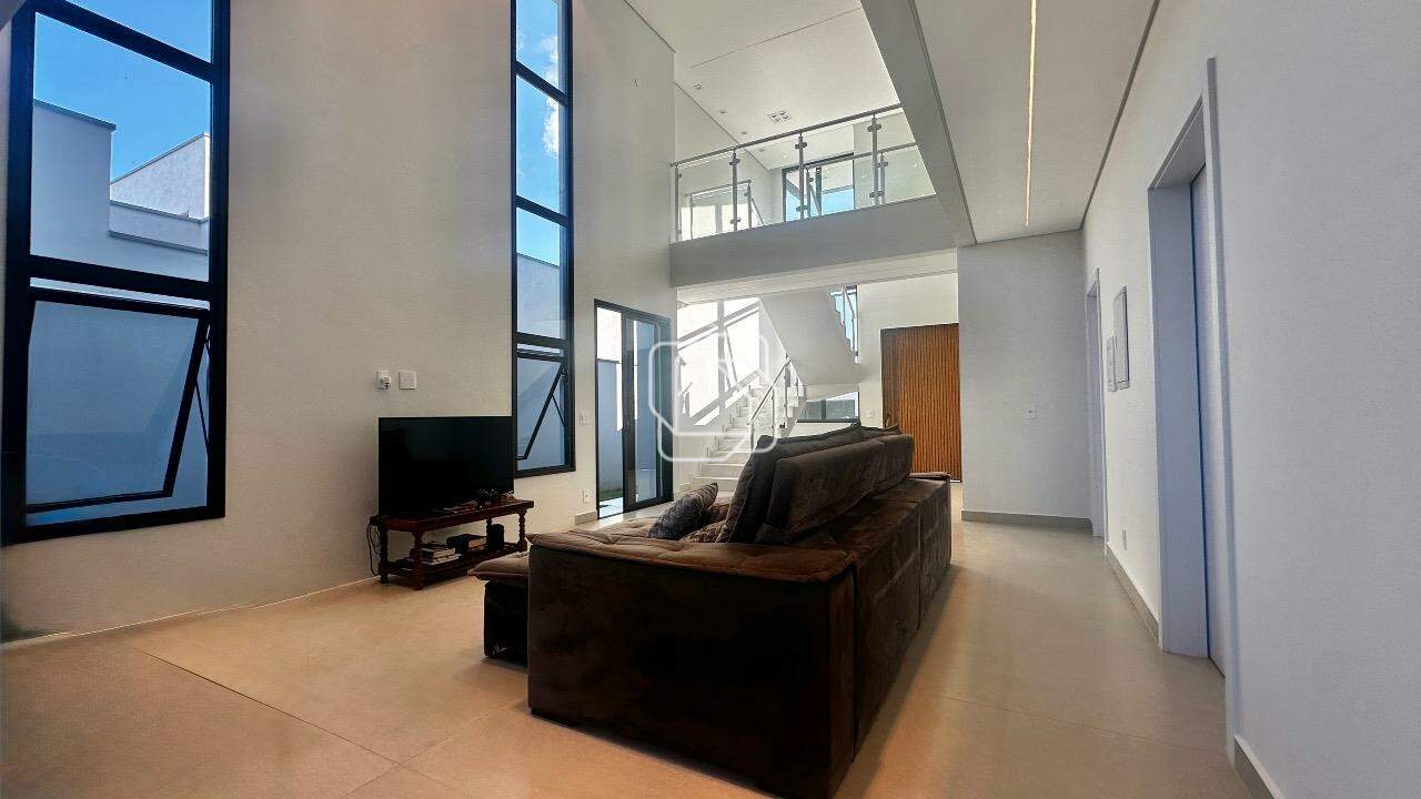 Casa de Condomínio à venda em Indaiatuba - SP - Residencial London Park: Sala de estar