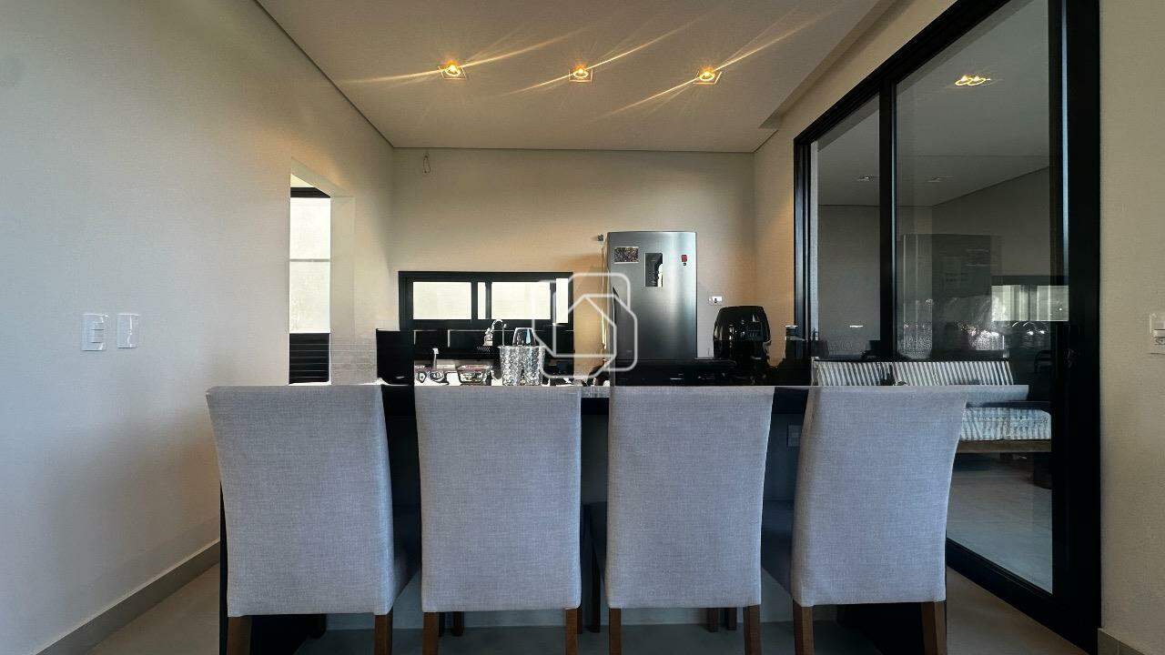 Casa de Condomínio à venda em Indaiatuba - SP - Residencial London Park: Sala de jantar