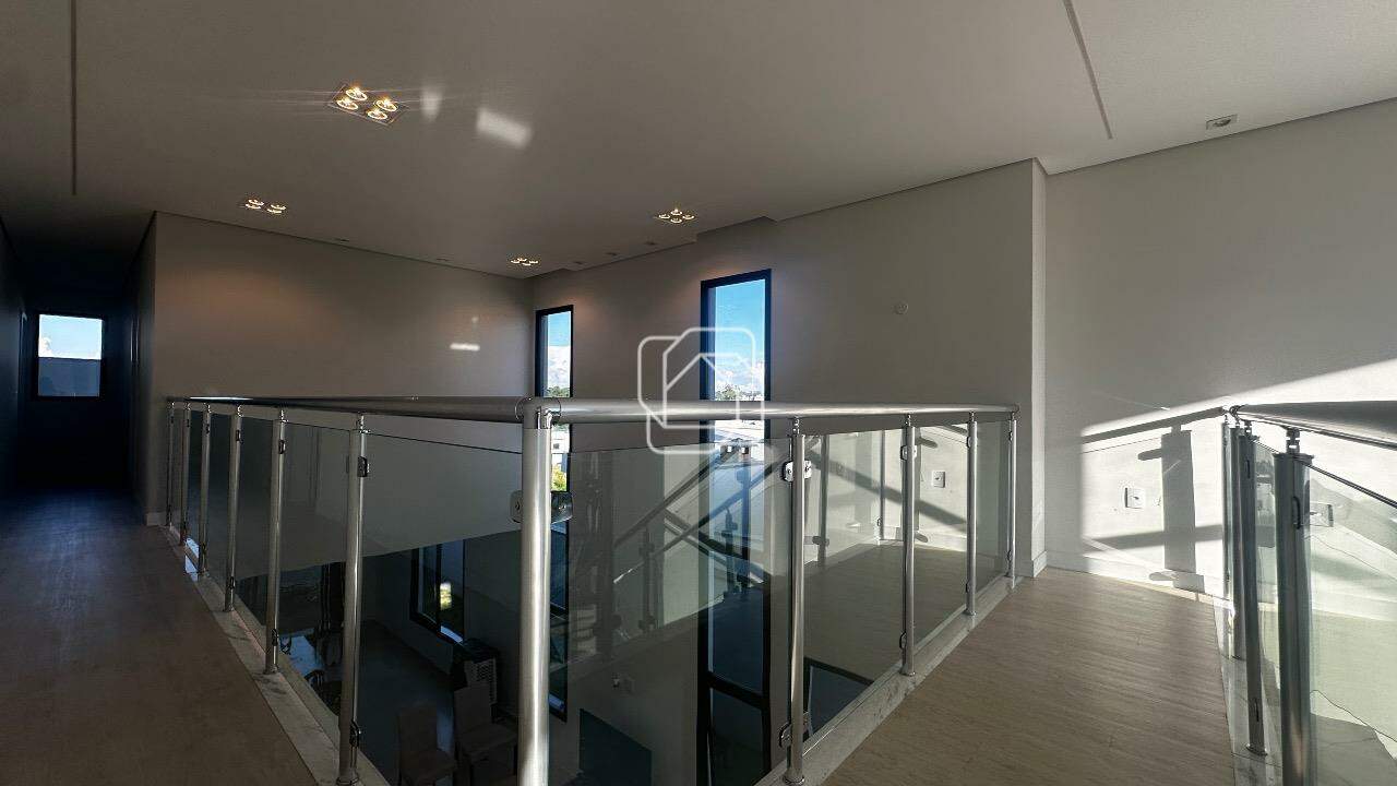 Casa de Condomínio à venda em Indaiatuba - SP - Residencial London Park: Corredor
