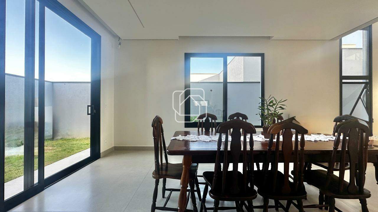 Casa de Condomínio à venda em Indaiatuba - SP - Residencial London Park: Sala de jantar