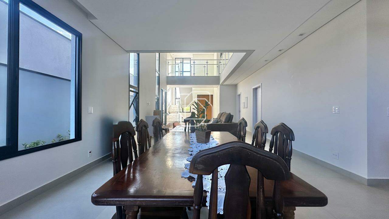 Casa de Condomínio à venda em Indaiatuba - SP - Residencial London Park: Sala de jantar