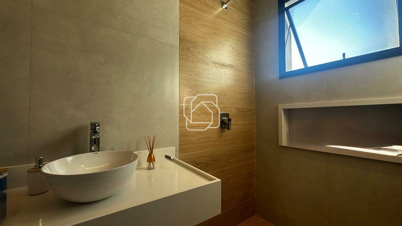 Casa de Condomínio à venda em Indaiatuba - SP - Residencial London Park: Banheiro