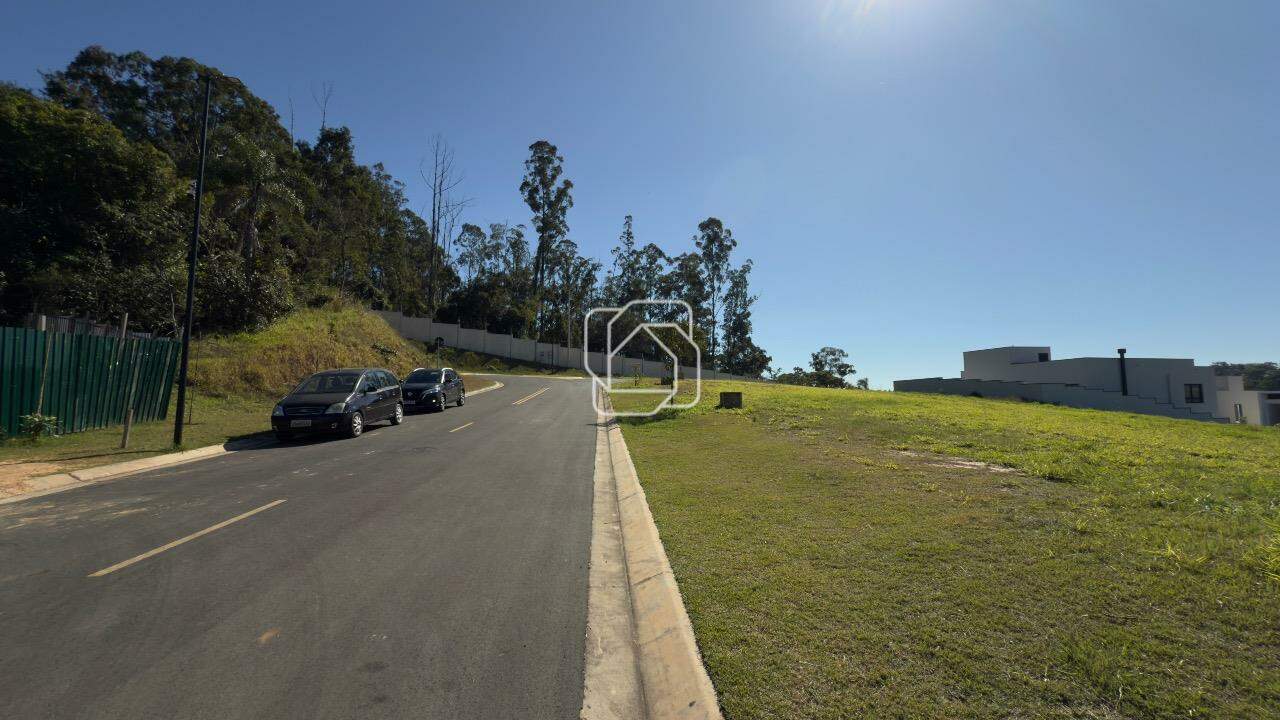 Terreno à venda em Indaiatuba - SP - Parque Villa dos Pinheiros: Visão geral do terreno
