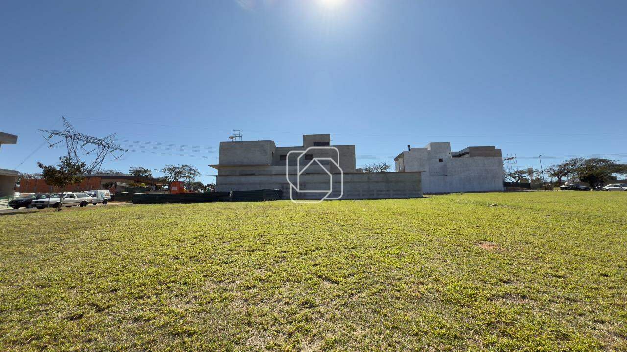 Terreno à venda em Indaiatuba - SP - Jardim Villa Sapezal: Visão geral do terreno
