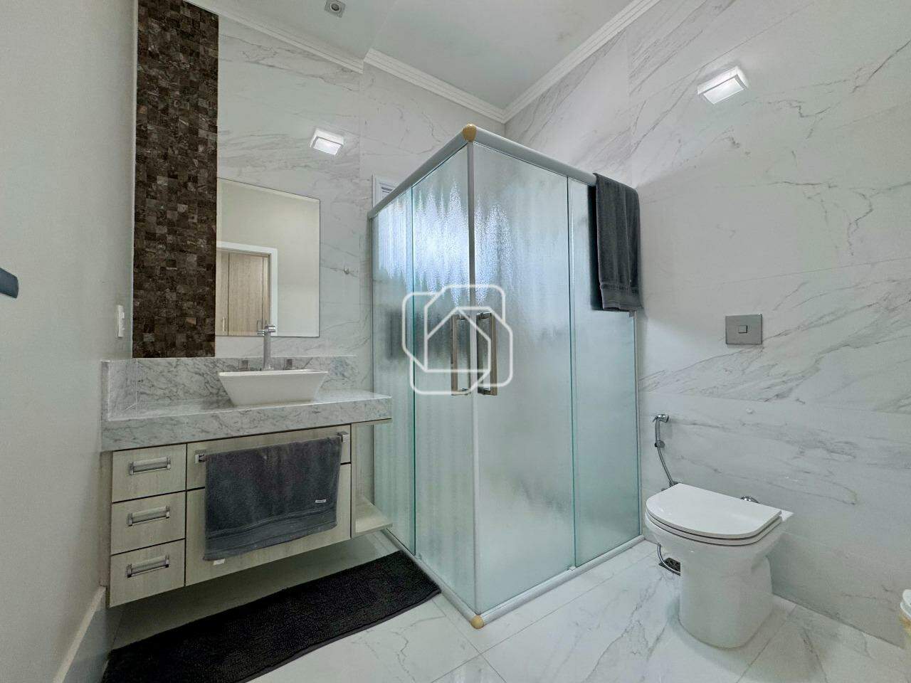 Casa de Condomínio à venda em Salto - SP - Residencial Primavera: 