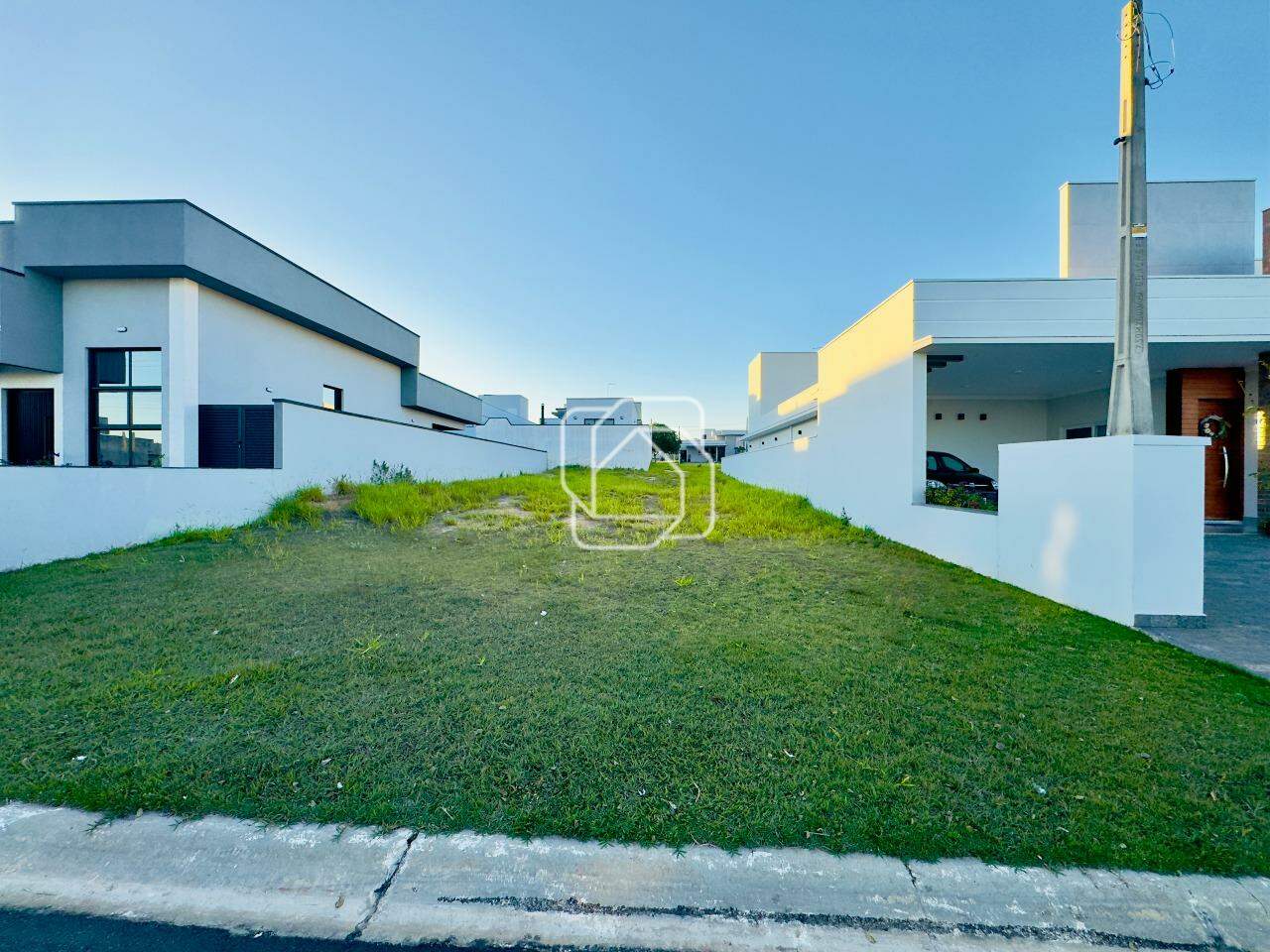 Terreno à venda em Salto - SP - Residencial Lagos D’Icaraí: 