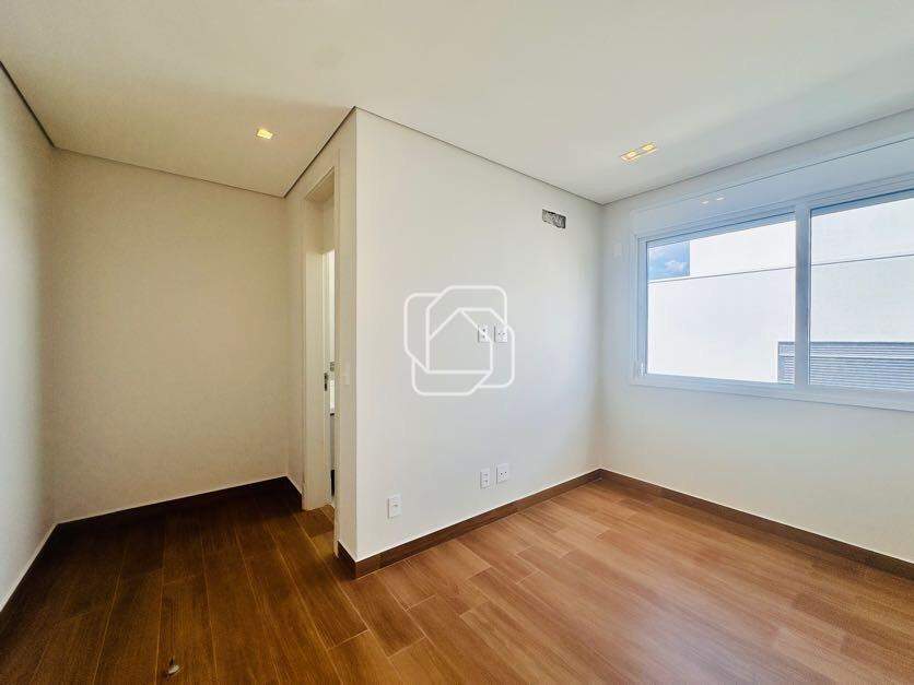 Casa de Condomínio à venda em Indaiatuba - SP - Parque Villa dos Pinheiros: Dormitório