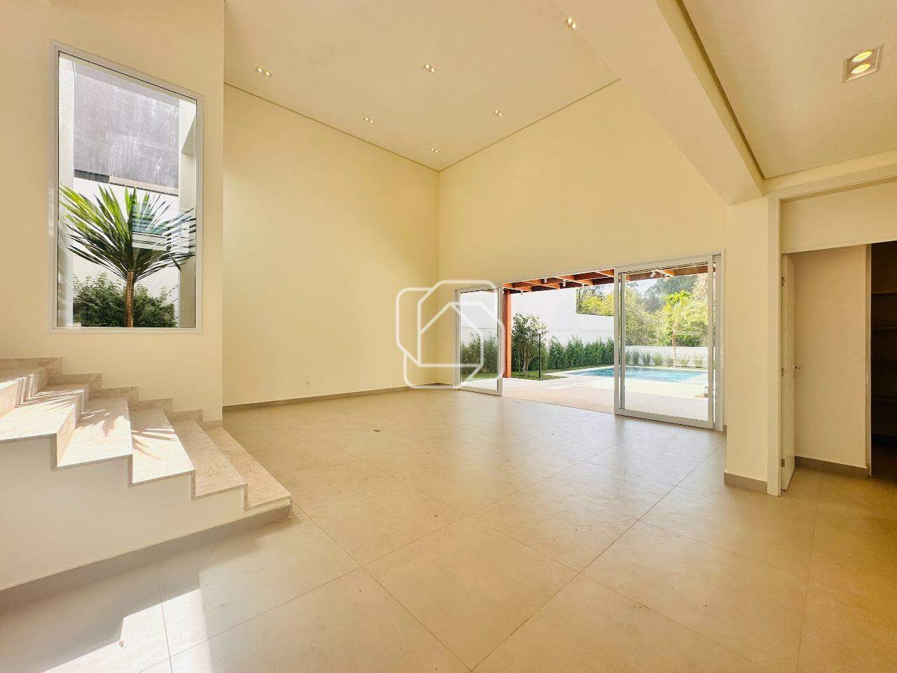 Casa de Condomínio à venda em Indaiatuba - SP - Parque Villa dos Pinheiros: Ambientes integrados