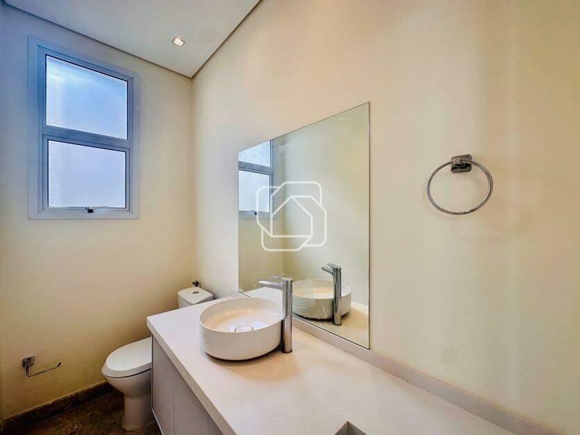 Casa de Condomínio à venda em Indaiatuba - SP - Parque Villa dos Pinheiros: Banheiro