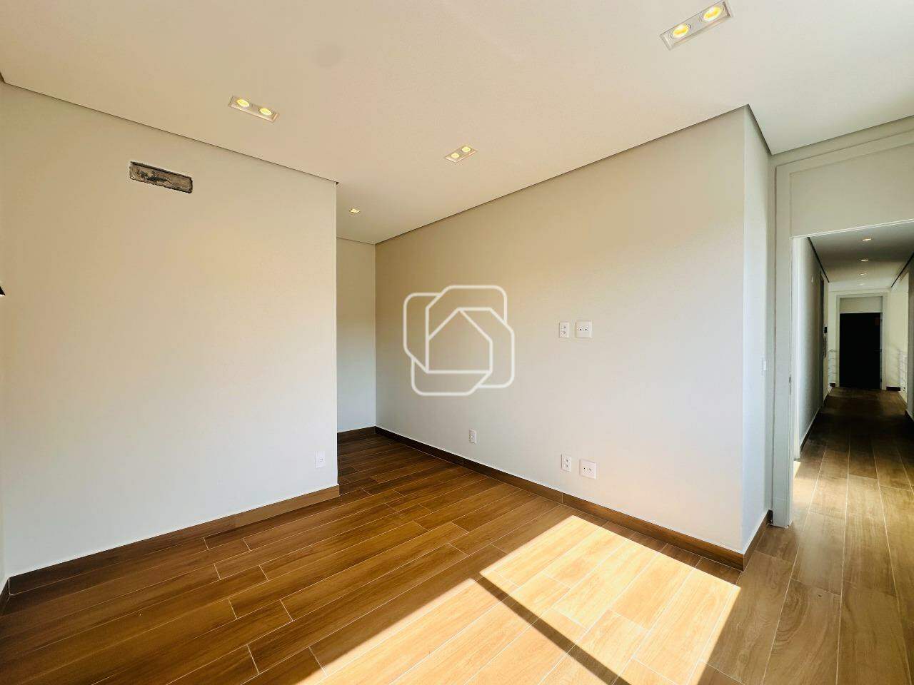 Casa de Condomínio à venda em Indaiatuba - SP - Parque Villa dos Pinheiros: Dormitório