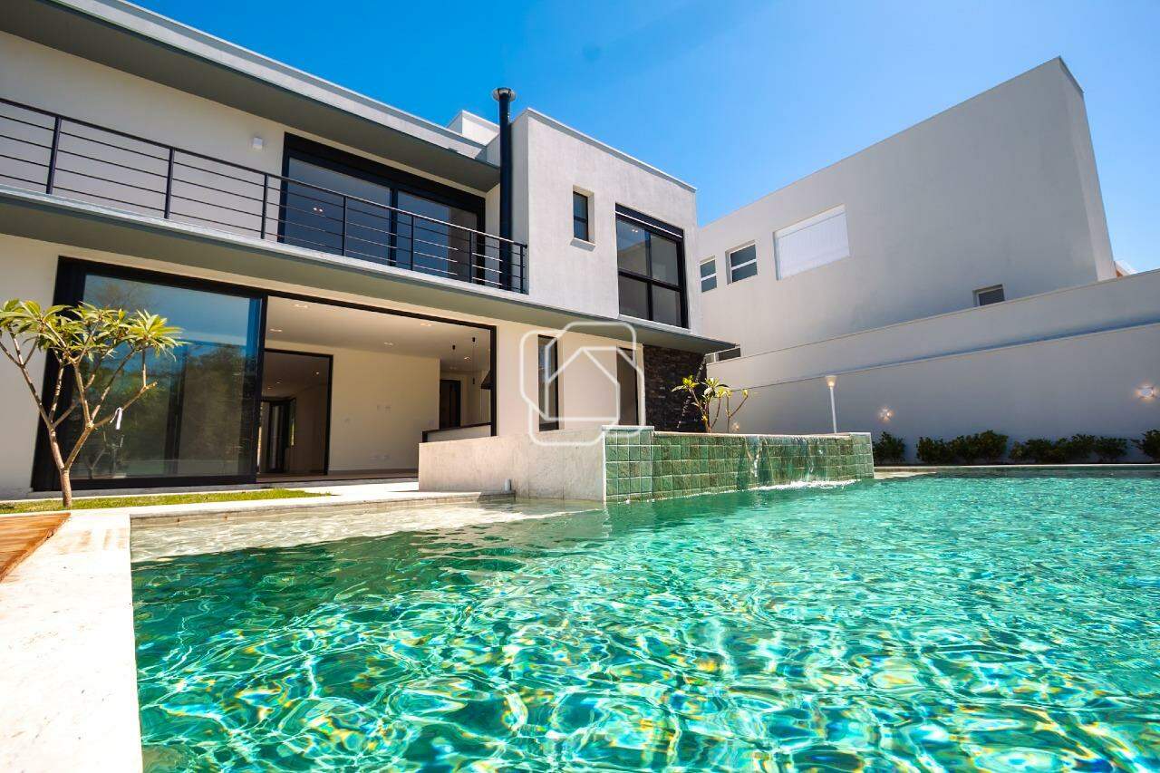 Casa de Condomínio à venda em Indaiatuba - SP - Parque Villa dos Pinheiros: Área da piscina