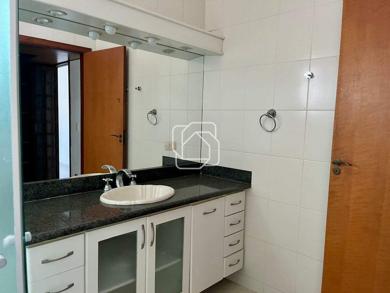 Casa de Condomínio para aluguel em Salto - SP - Residencial Lagos D’Icaraí:
