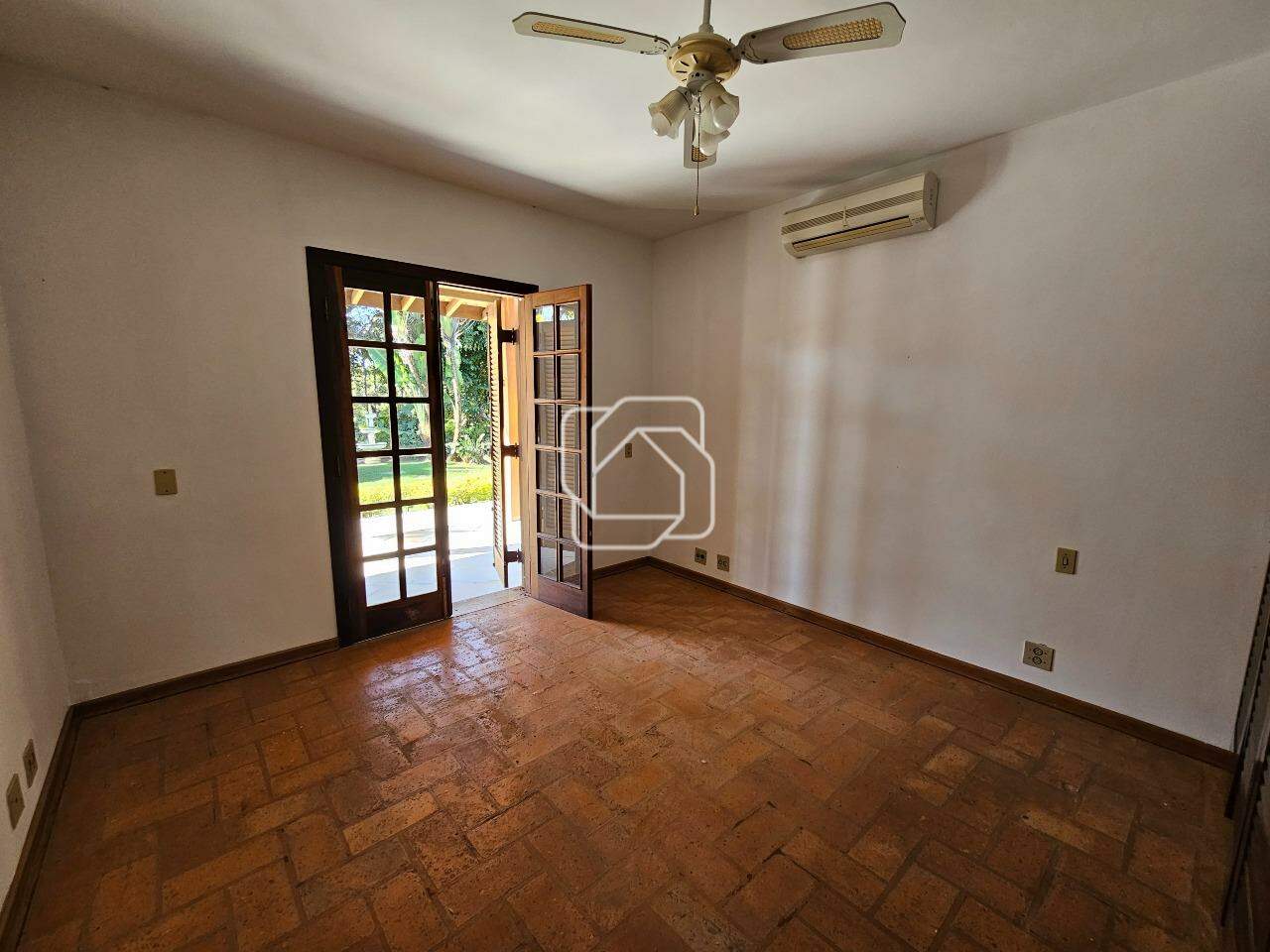 Casa de Condomínio à venda em Indaiatuba - SP - Vale das Laranjeiras: Dormitório