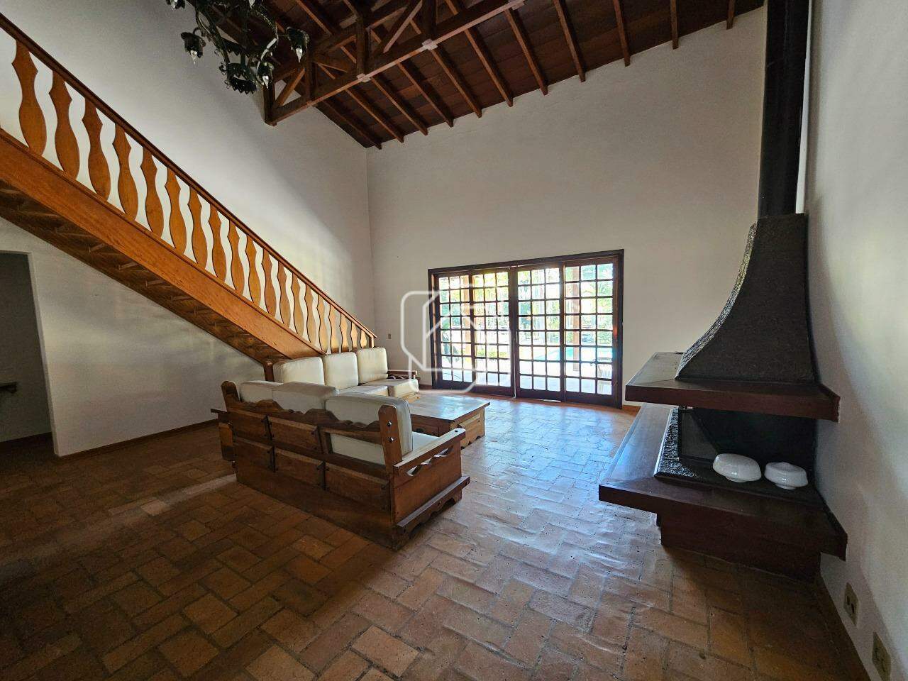 Casa de Condomínio à venda em Indaiatuba - SP - Vale das Laranjeiras: Sala de estar